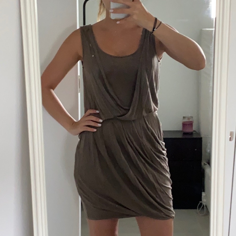 Banana republic XS olive green dress soft double fabric rushed bubble hem
